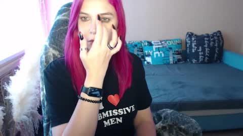 Miss Bailey online show from November 2025 09:06:02 AM