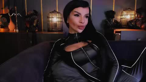 Snapshot of mistresselenia chatting on March 2025 12:43:01 PM Elenia online show from March 2025 12:43:01 PM