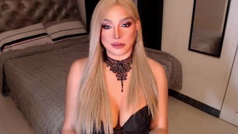 Ms Ems online show from November 2025 03:39:02 AM