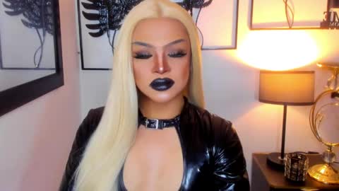 Snapshot of mistressivorykat chatting on April 2026 05:02:01 PM Call me MISS JAS online show from April 2026 05:02:01 PM