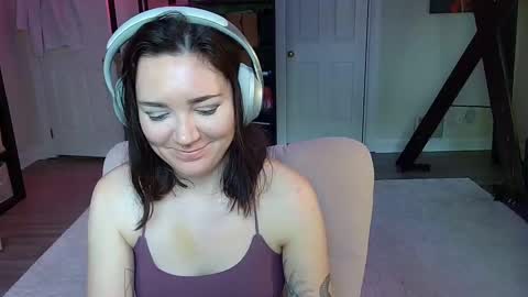 Snapshot of mistressjuniper chatting on October 2025 06:49:01 PM Mistress June online show from October 2025 06:49:01 PM