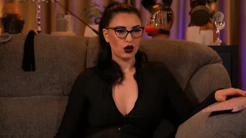 Mistress Kelly online show from October 2025 11:43:01 PM