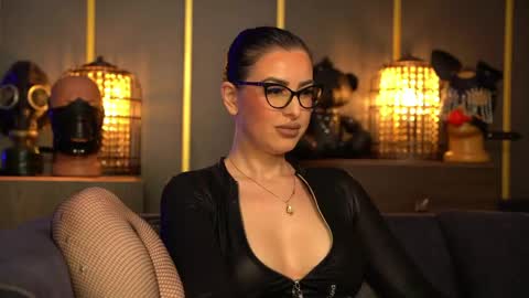 Mistress Kelly online show from April 2026 08:44:01 PM