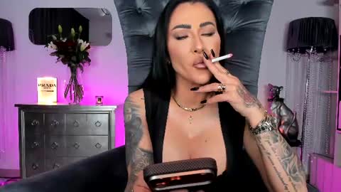 Snapshot of mistresskennya chatting on July 2026 03:52:02 PM mistresskennya online show from July 2026 03:52:02 PM