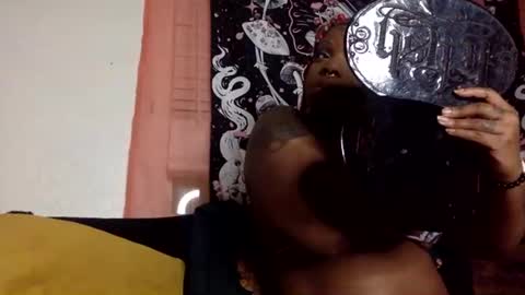 Snapshot of mistressmystii chatting on December 2024 04:13:02 AM Mistress Mystii online show from December 2024 04:13:02 AM