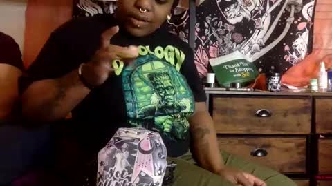 Snapshot of mistressmystii chatting on January 2025 03:56:02 AM Mistress Mystii online show from January 2025 03:56:02 AM