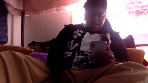 Snapshot of mistressmystii chatting on January 2025 06:44:01 PM Mistress Mystii online show from January 2025 06:44:01 PM