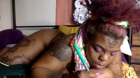 Snapshot of mistressmystii chatting on January 2025 05:56:01 AM Mistress Mystii online show from January 2025 05:56:01 AM