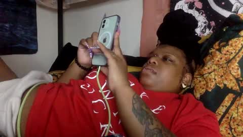 Snapshot of mistressmystii chatting on February 2025 04:25:02 AM Mistress Mystii online show from February 2025 04:25:02 AM