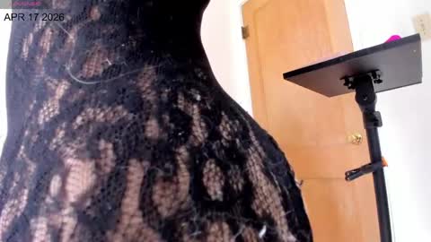 Snapshot of mistressnatti chatting on April 2026 03:48:02 PM Natti online show from April 2026 03:48:02 PM