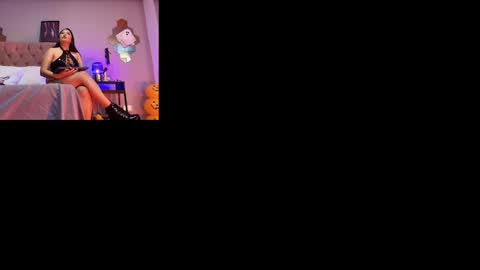 Scarlet online show from October 2025 12:02:02 PM