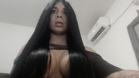 ALICE MADANE online show from November 2025 01:27:02 AM