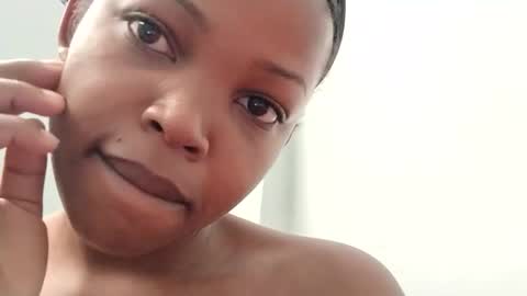 Snapshot of misty_shee chatting on December 2025 05:45:02 AM misty_shee online show from December 2025 05:45:02 AM