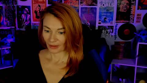 Snapshot of mistybarnes chatting on December 2024 08:26:02 AM MistyBarnes NONUDE MODEL online show from December 2024 08:26:02 AM