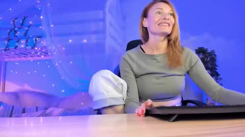 Snapshot of mistybarnes chatting on September 2025 02:50:02 PM MistyBarnes NONUDE MODEL online show from September 2025 02:50:02 PM