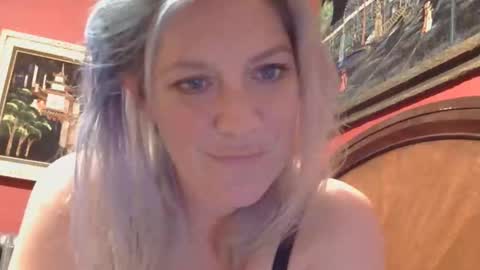 Snapshot of mistymountains96 chatting on March 2026 03:54:01 AM Misty Mountains online show from March 2026 03:54:01 AM