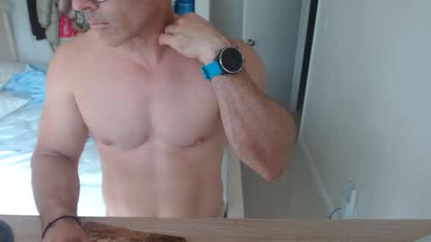 Snapshot of mitcheli chatting on February 2025 03:19:02 PM Onlyfans online show from February 2025 03:19:02 PM