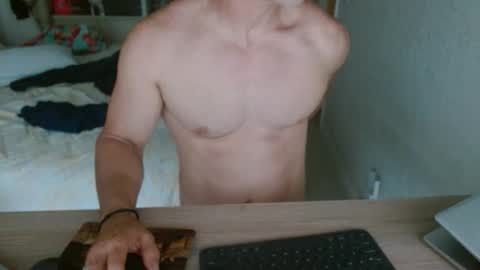 Snapshot of mitcheli chatting on January 2026 03:38:01 PM Onlyfans online show from January 2026 03:38:01 PM