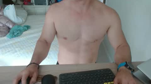 Snapshot of mitcheli chatting on February 2026 03:31:02 PM Onlyfans online show from February 2026 03:31:02 PM