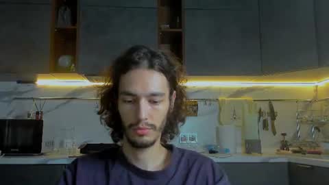 Snapshot of mitchelkurse chatting on June 2026 09:15:02 PM MitchelKurse online show from June 2026 09:15:02 PM