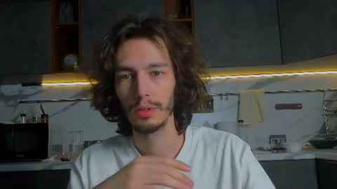 Snapshot of mitchelkurse chatting on July 2026 06:36:01 PM MitchelKurse online show from July 2026 06:36:01 PM