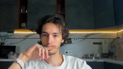 Snapshot of mitchelkurse chatting on July 2026 10:30:02 PM MitchelKurse online show from July 2026 10:30:02 PM