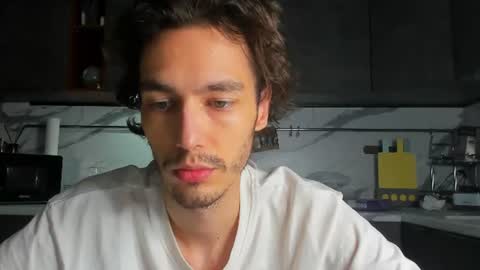 Snapshot of mitchelkurse chatting on July 2026 12:51:01 AM MitchelKurse online show from July 2026 12:51:01 AM