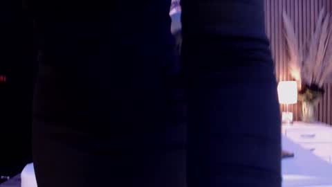 Snapshot of miticabrennet chatting on December 2025 03:25:01 AM Mtica Brennet online show from December 2025 03:25:01 AM