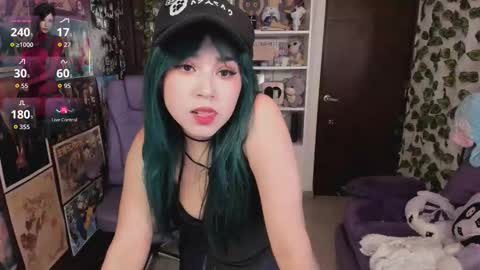 Snapshot of mitsu_dva chatting on March 2026 02:07:02 AM Emili online show from March 2026 02:07:02 AM