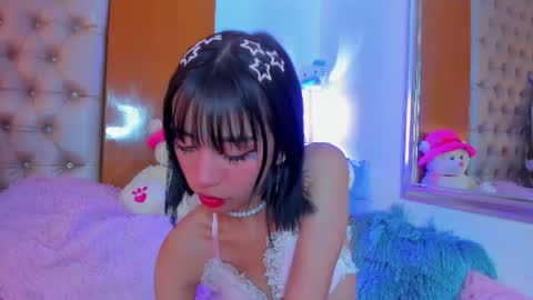 Snapshot of mitsuritempt chatting on July 2026 12:33:01 PM Mitsuri Tempt online show from July 2026 12:33:01 PM