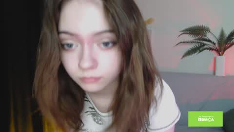 Snapshot of miuri_miy chatting on February 2025 07:49:01 PM Yuka online show from February 2025 07:49:01 PM