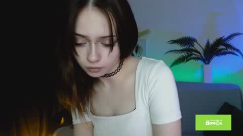 Snapshot of miuri_miy chatting on February 2025 04:14:02 PM Yuka online show from February 2025 04:14:02 PM