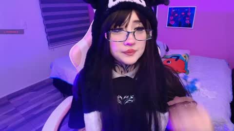 Snapshot of miwaviolet chatting on May 2026 03:56:01 AM Miwa Violet online show from May 2026 03:56:01 AM