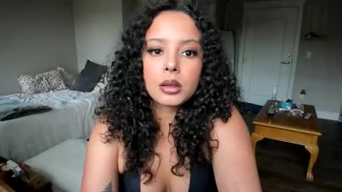 Snapshot of mixedbeauty45 chatting on May 2026 01:36:01 AM mixedbeauty45 online show from May 2026 01:36:01 AM