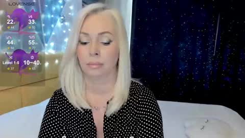 Snapshot of miya_kisss chatting on February 2025 08:50:02 AM Miya online show from February 2025 08:50:02 AM