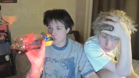 MeowMiku online show from December 2025 07:00:01 PM