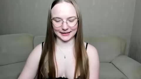 Miya online show from December 2024 08:29:01 PM