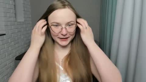 Miya online show from January 2025 10:34:02 AM