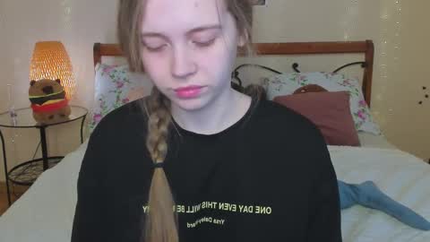 Snapshot of miya_soft chatting on April 2026 01:21:01 AM Miya online show from April 2026 01:21:01 AM