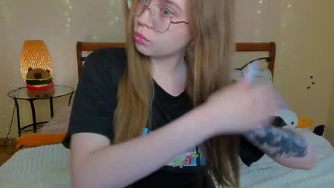Snapshot of miya_soft chatting on May 2026 01:33:01 AM Miya online show from May 2026 01:33:01 AM