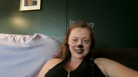 Snapshot of miztrezk chatting on October 2025 03:24:02 PM miztrezk online show from October 2025 03:24:02 PM