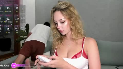 Snapshot of mj1moretime chatting on May 2026 04:25:01 PM Millie and John online show from May 2026 04:25:01 PM