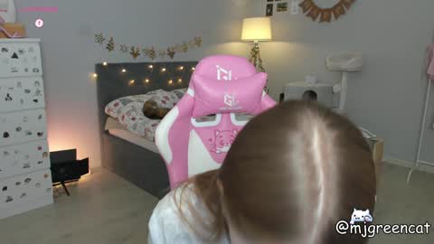 Snapshot of mjgreencat chatting on December 2024 08:34:01 PM mj online show from December 2024 08:34:01 PM