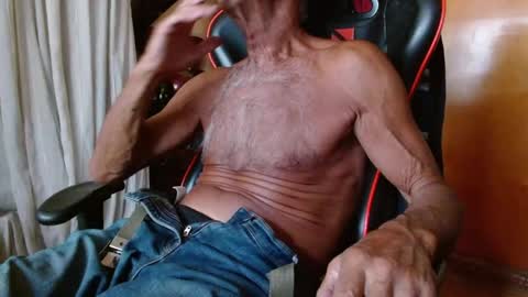 Mario jose online show from December 2025 06:23:01 PM