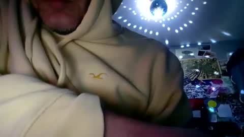 Snapshot of mjmckenz55 chatting on September 2025 06:29:02 AM Daddy720 online show from September 2025 06:29:02 AM