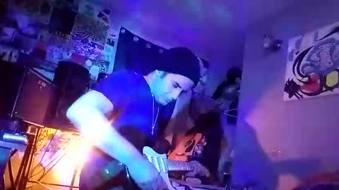 Snapshot of mjmckenz55 chatting on October 2025 01:17:02 AM Daddy720 online show from October 2025 01:17:02 AM