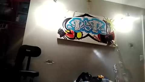 Snapshot of mjmckenz55 chatting on October 2025 01:08:02 AM Daddy720 online show from October 2025 01:08:02 AM