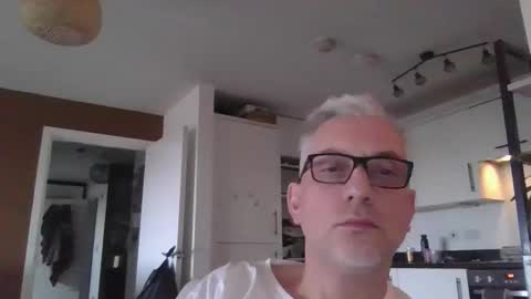 Snapshot of mklondon78 chatting on March 2025 08:30:01 AM mklondon78 online show from March 2025 08:30:01 AM