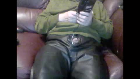 Leather Pants online show from October 2025 09:47:02 PM