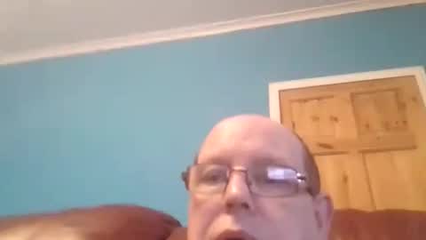 Leather Pants online show from November 2025 04:05:01 PM